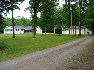 5050 N Kimberly Dr, Sanford, MI 48657