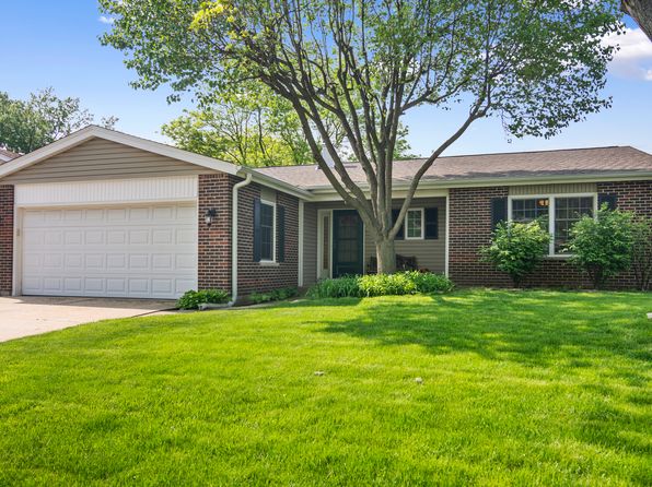 812 Saratoga Ln
