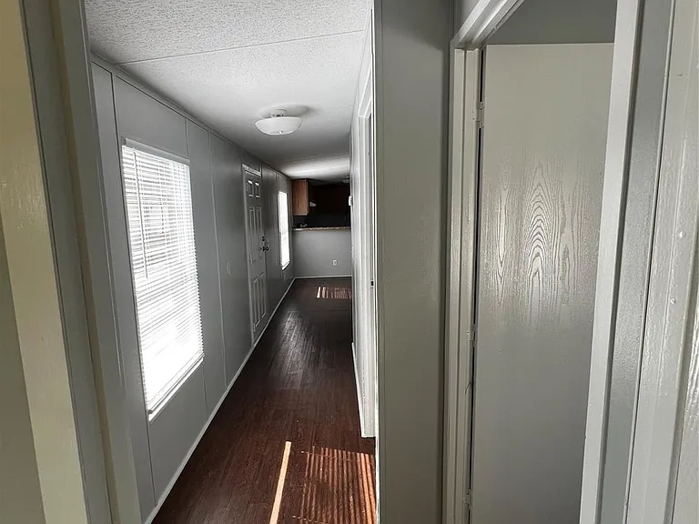 3902 Marzia Ave — Photo 8