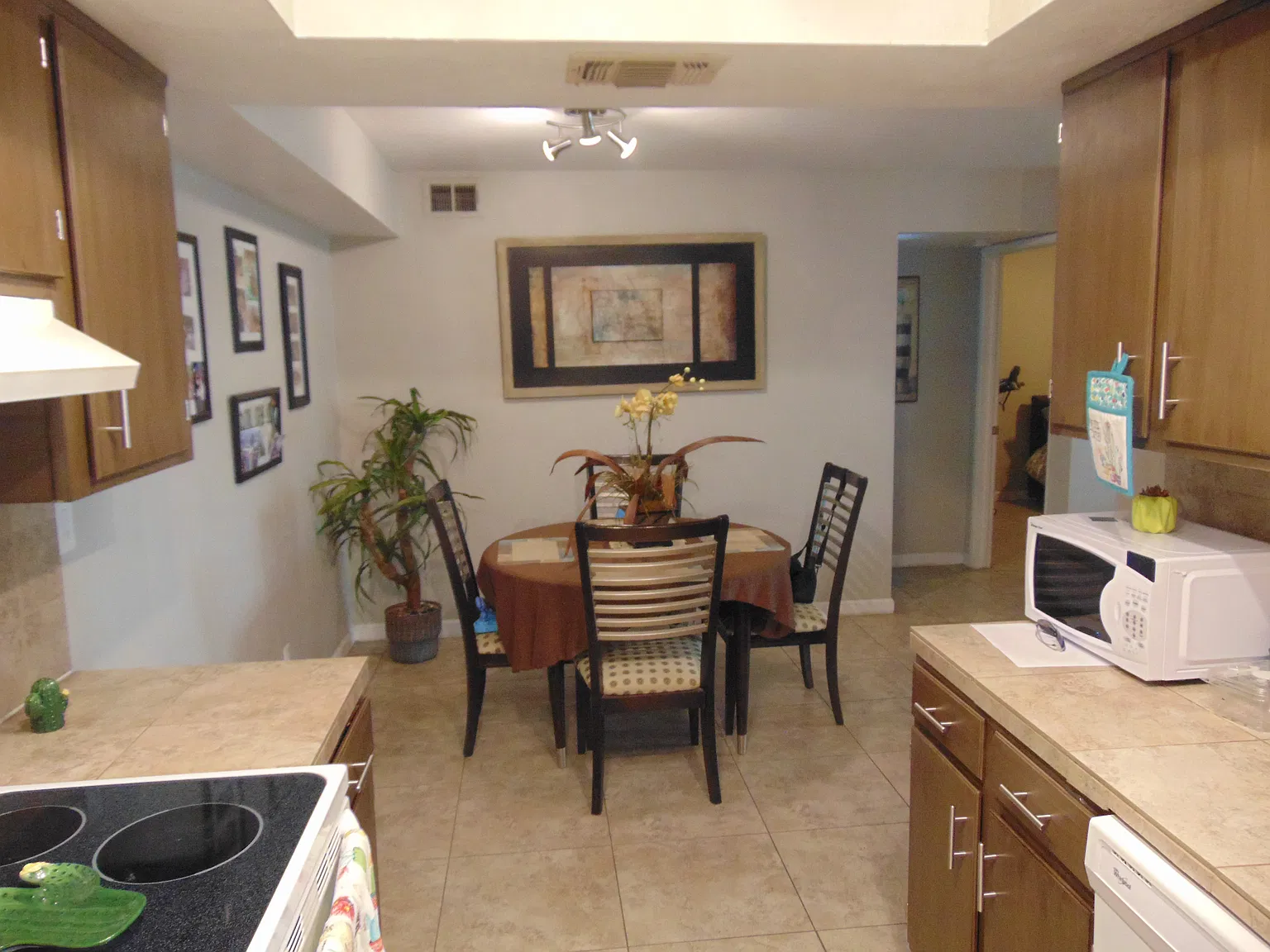 1 bed, 860 sqft, $1,500 — Photo 4