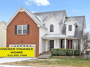 688 Foxfield Dr, Clarksville, TN 37042