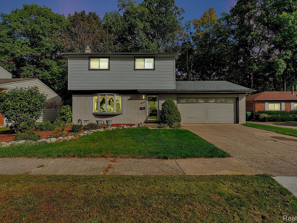 1st image of 23682 Barfield St