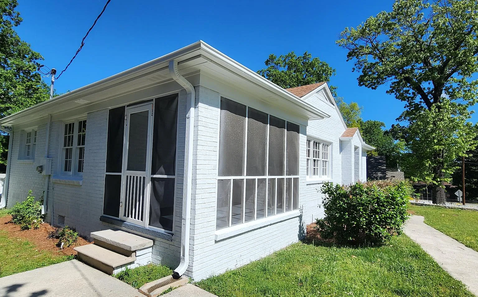 3 bed, 1500 sqft, $2,995 — Photo 2