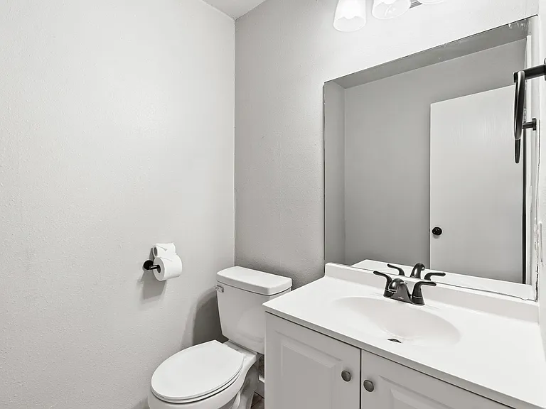 7505 Saint Amant Pl #A — Photo 16