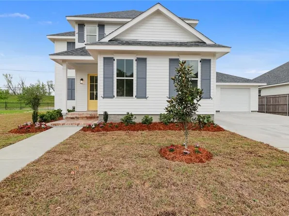 27 Admiralty Ct, New Orleans, LA 70131