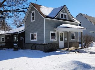 501 4th Ave SE, Wells, MN 56097