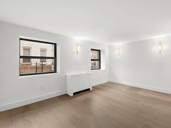 205 East 16th Street image 11 of 14