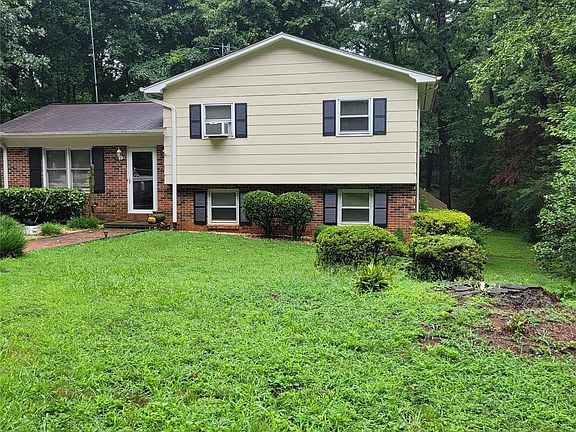 3rd image of 3745 Windhaven Dr NW