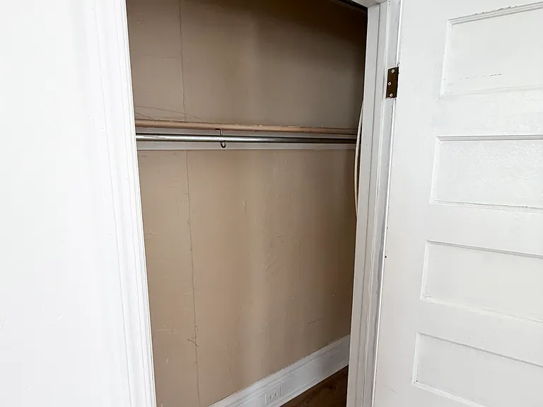 Closet 1