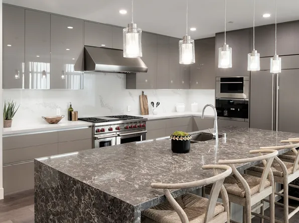 425 N Palm Dr #402, Beverly Hills, CA 90210