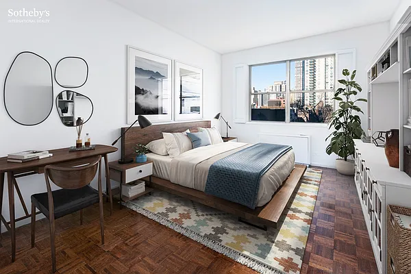 Sold by Sotheby's International Realty | media 23