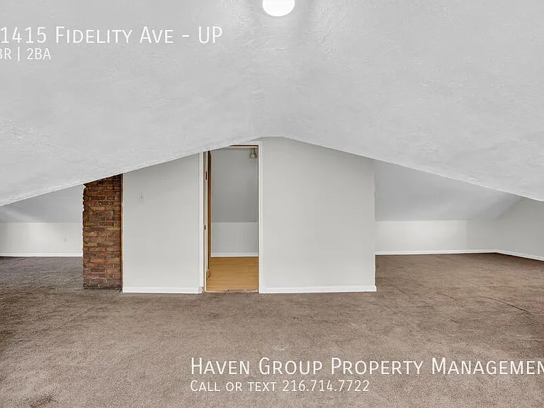 11415 Fidelity Ave #UP — Photo 18