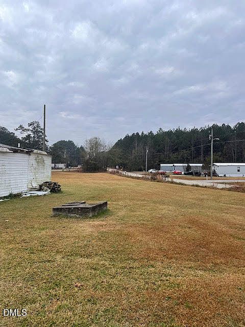 2nd image of 5495 State Highway 301