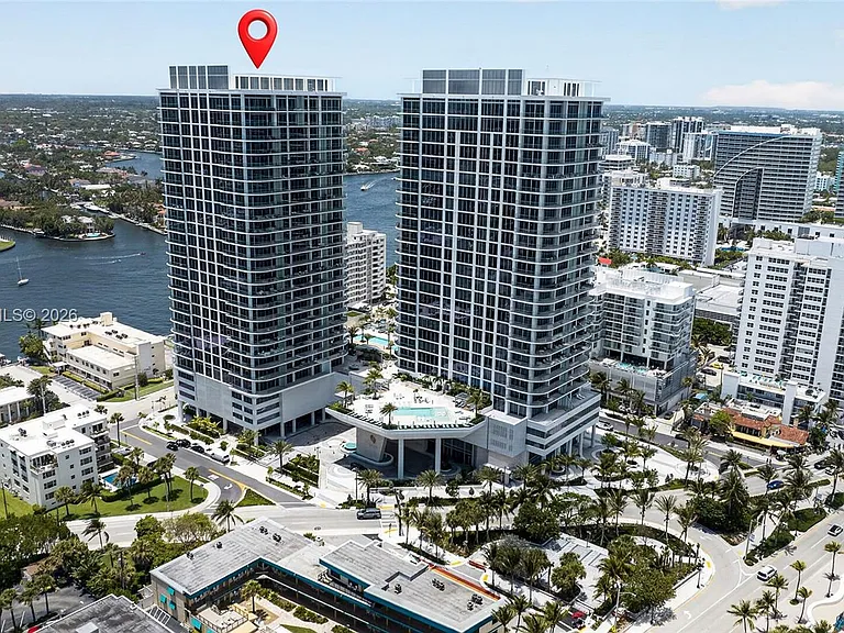 153 N Seabreeze Blvd #703 — Photo 32