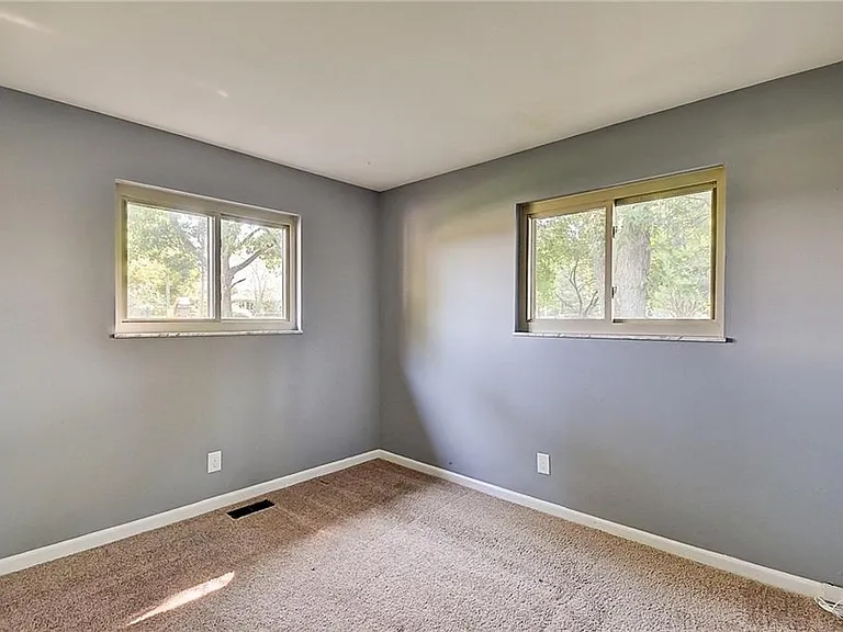 1108 N Morgantown Rd — Photo 15