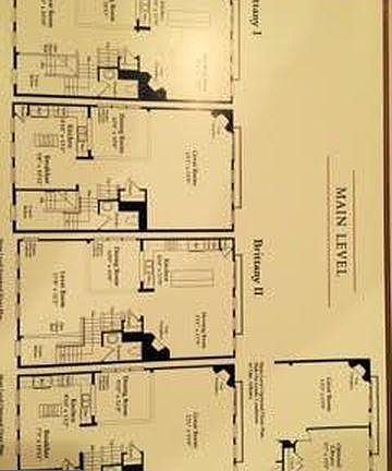3rd image of 2543 S Kenmore Ct