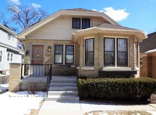 2208 N 63rd St, Wauwatosa, WI 53213