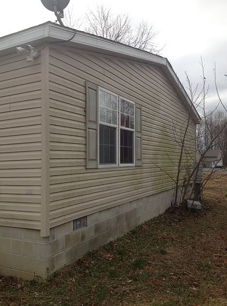2nd image of 20421 Hopkins Rd