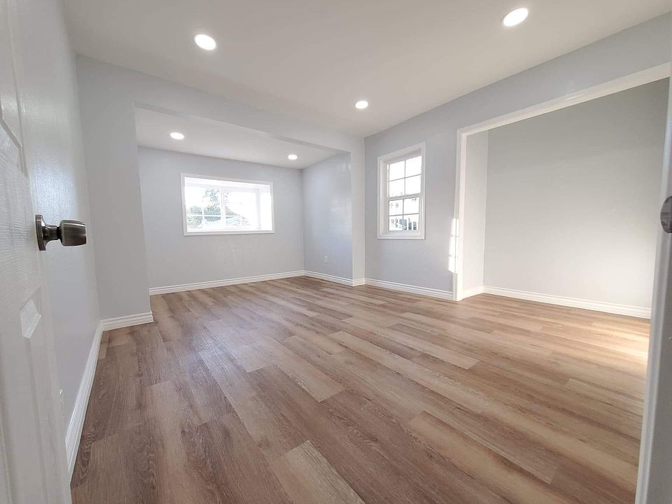 1st image of 5036 2nd Ave