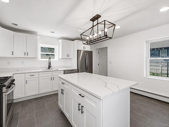 4th image of 13 Muller Avenue