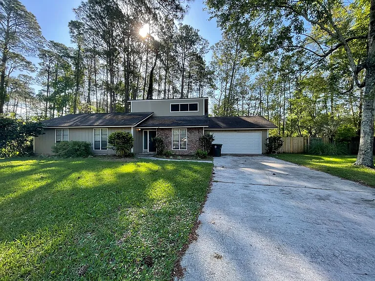 10697 Ballestero Dr E — Photo 1