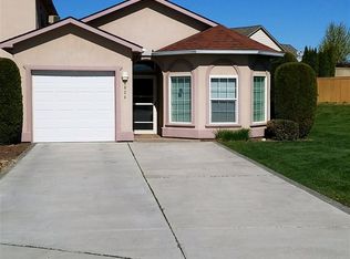 6024 Mia Ln, Pasco, WA 99301