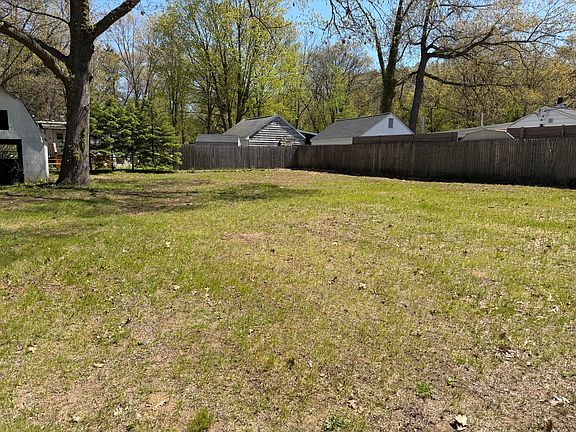 5th image of 6726 Island Ave