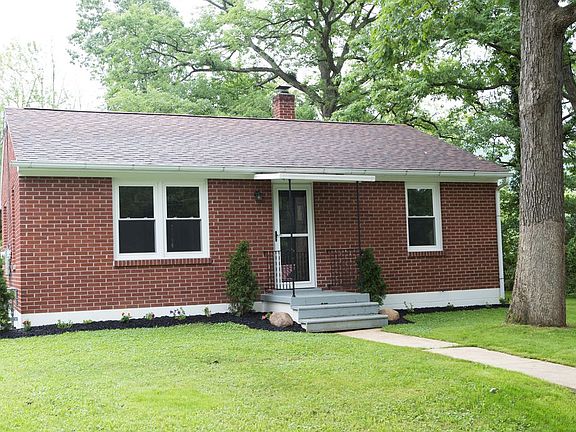 2nd image of Oakwood Ct