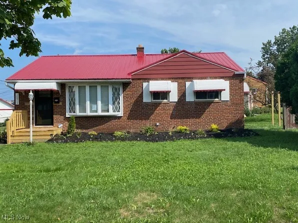 16913 Judson Dr, Cleveland, OH 44128