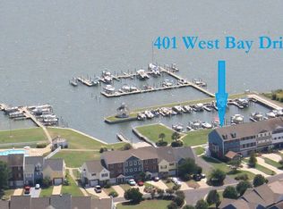 401 W Bay Dr, Sneads Ferry, NC 28460