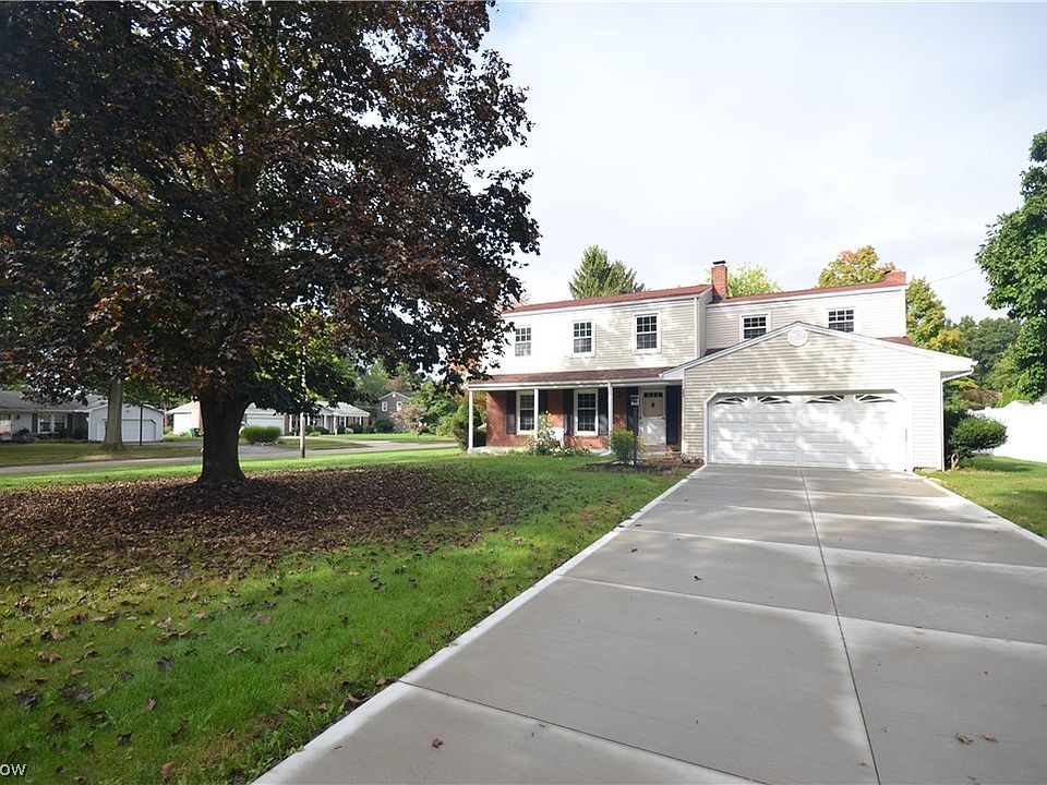 1st image of 202 Green Hill Dr