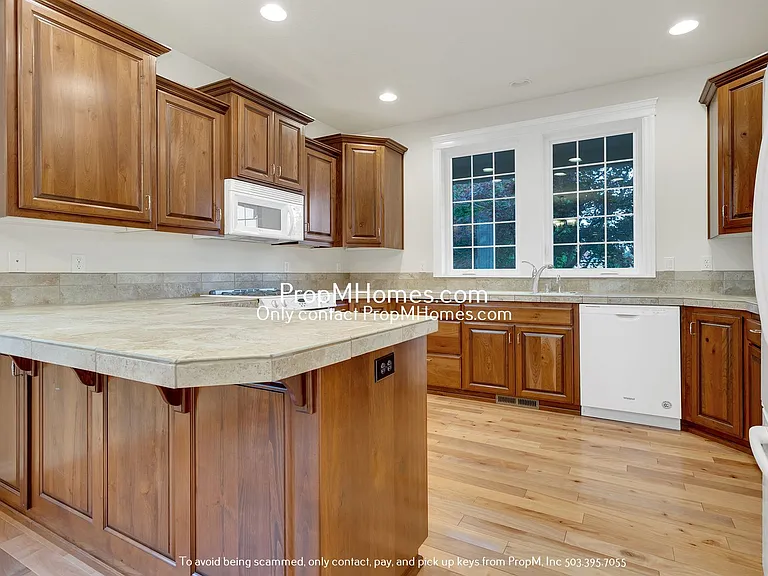 18683 Heskett Ct — Photo 6