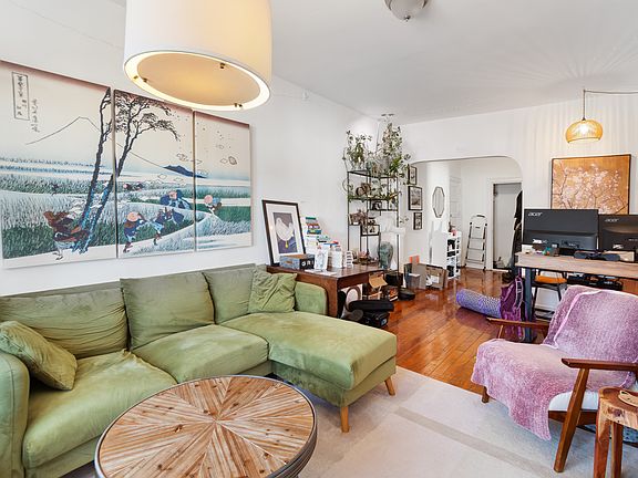 5th image of 146 Harrison Ave APT 7
