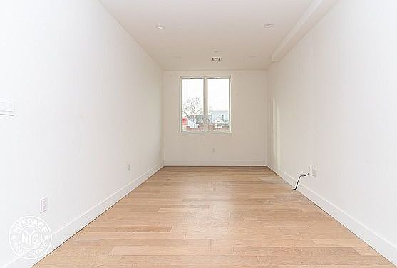 5th image of 1275 Rogers Ave #4C