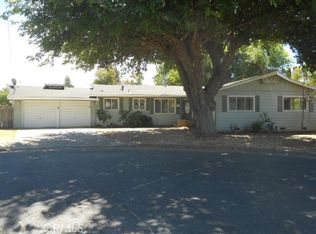98 Sandy Ln, Merced, CA 95340