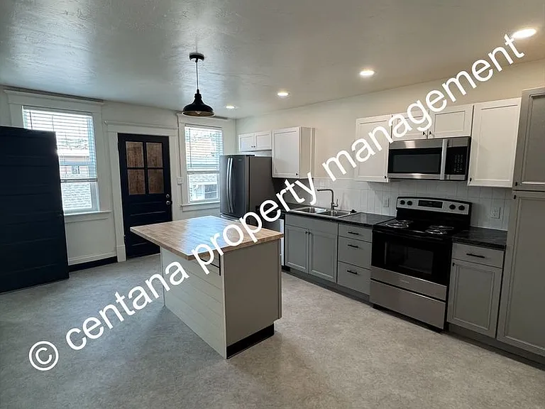 701 W Galena — Photo 8
