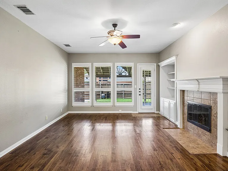 1613 Long Prairie Ct — Photo 10