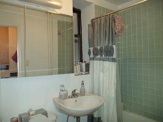 Rented by Prince Real Estate Associates LLC | media 28