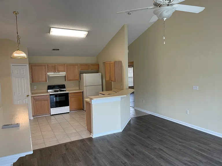 24 Bunker View Dr #A — Photo 3