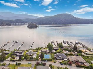 668 Beachview Dr, North Vancouver, BC V7G 1R1