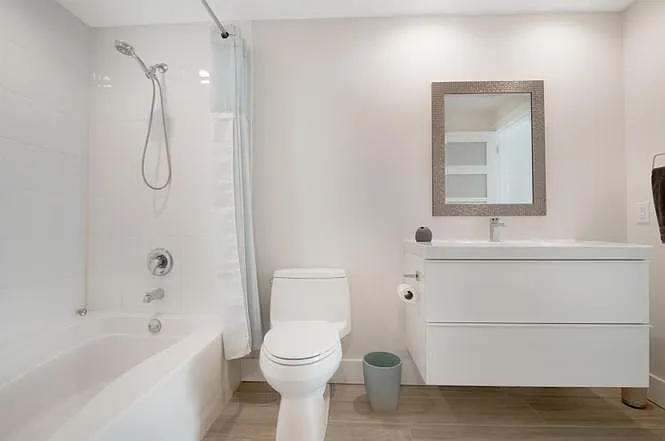 630 Sapodilla Ave #520 — Photo 12