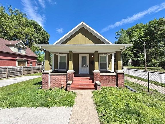 5th image of 2947 Garfield Ave