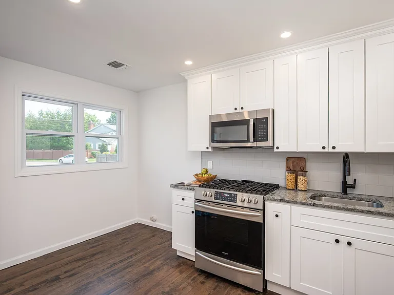 2624 Saw Mill Rd — Photo 8