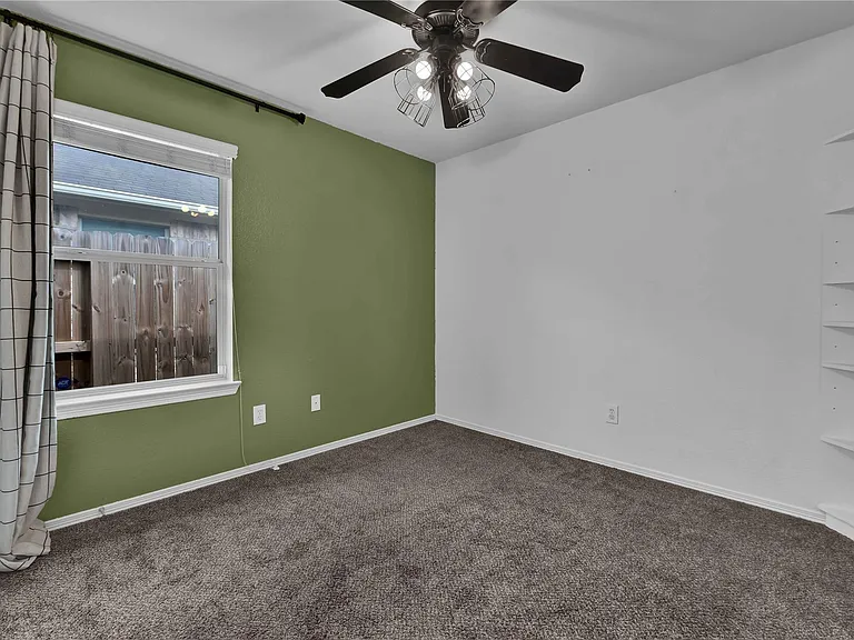 997 Hamilton St — Photo 18