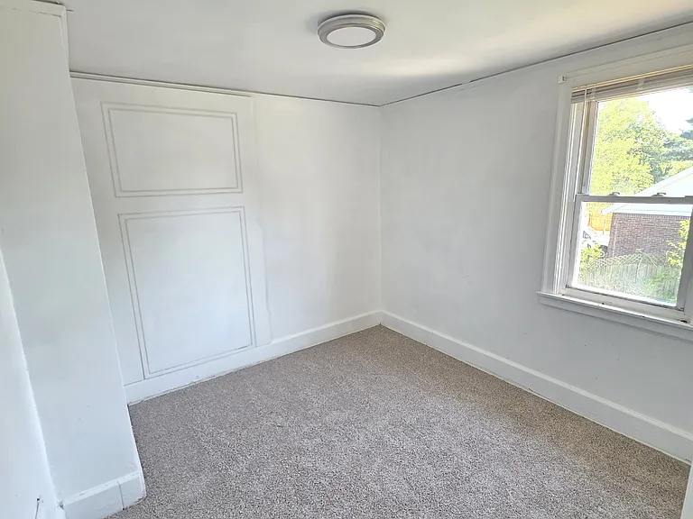 15760 Littlefield St — Photo 27