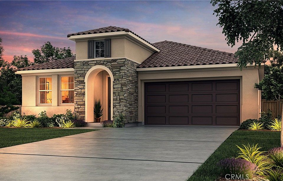 1st image of 104 Squaw Valley Dr