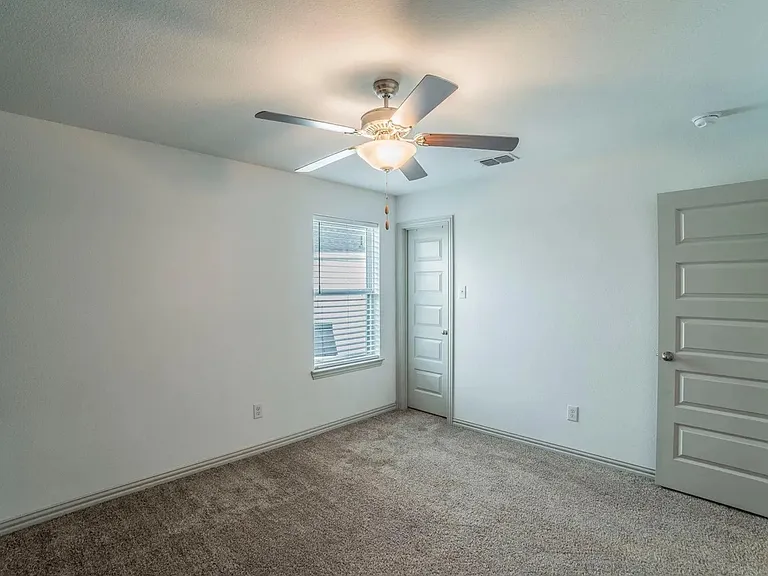 1278 Lamar Dr — Photo 18