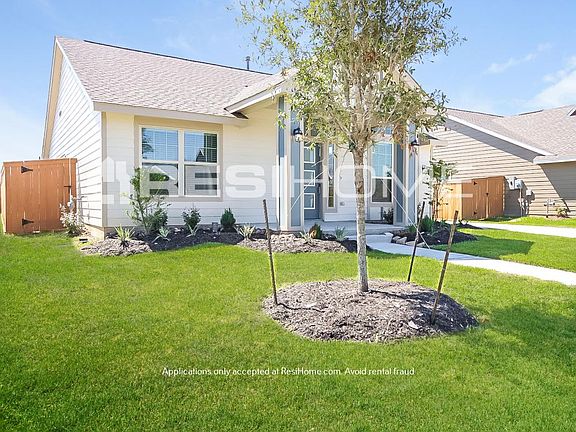3rd image of 12526 Highgrove Springs Dr
