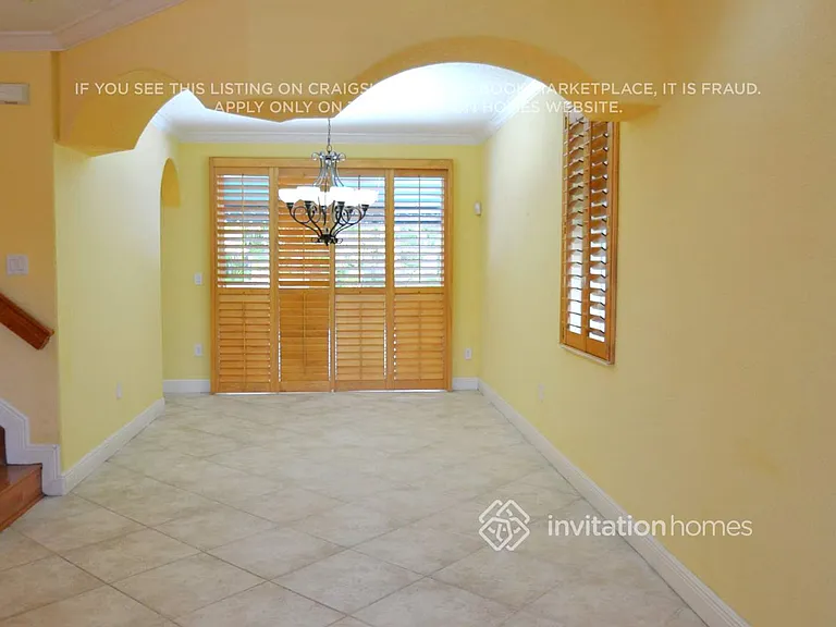 6243 SW 158th Ave — Photo 2