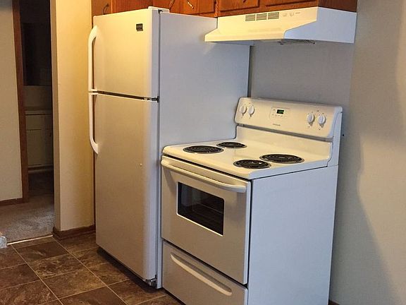 4th image of 4510 Rhode Island Ave N #8